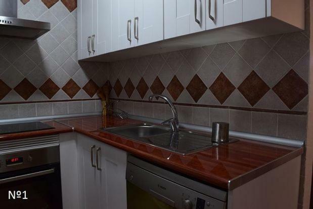 Los Ayales Apartment Huelamo ภายนอก รูปภาพ